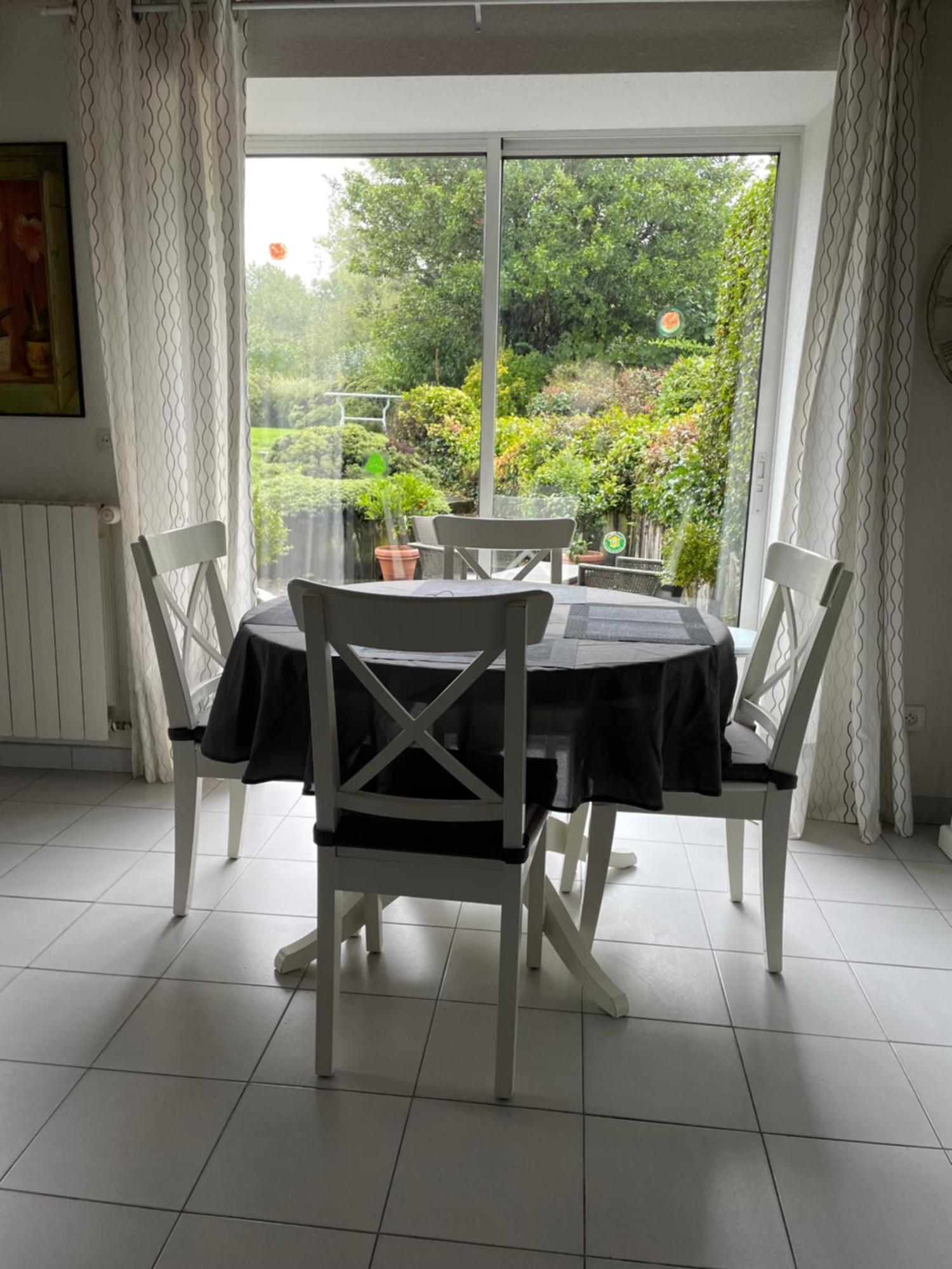 Les Maisons Des Halles Holiday home Cerisy-la-Foret